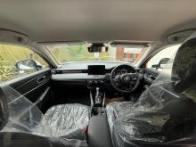 https://riyasewana.com/uploads/honda-vezel-2119233817515.jpg