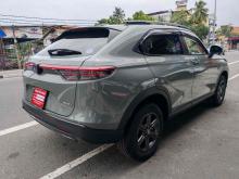 https://riyasewana.com/uploads/honda-vezel-2120511024021.jpg