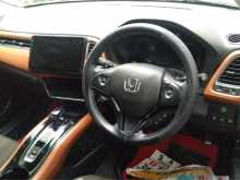 https://riyasewana.com/uploads/honda-vezel-2121104622522.jpg