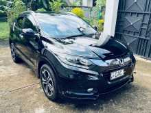 https://riyasewana.com/uploads/honda-vezel-21228414582.jpg