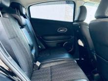 https://riyasewana.com/uploads/honda-vezel-21229586016.jpg