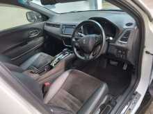 https://riyasewana.com/uploads/honda-vezel-21240004243.jpg