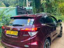 https://riyasewana.com/uploads/honda-vezel-21305584302.jpg