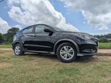 https://riyasewana.com/uploads/honda-vezel-2152300442.jpg