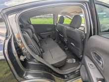 https://riyasewana.com/uploads/honda-vezel-2152300536.jpg
