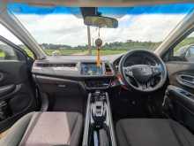 https://riyasewana.com/uploads/honda-vezel-2152300685.jpg