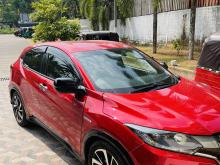 https://riyasewana.com/uploads/honda-vezel-2214453617413.jpg