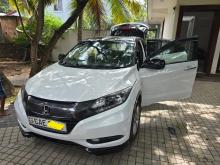 https://riyasewana.com/uploads/honda-vezel-2216355210433.jpg