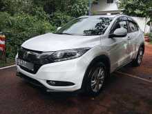 https://riyasewana.com/uploads/honda-vezel-221651554593.jpg