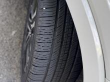 https://riyasewana.com/uploads/honda-vezel-2217103817415.jpg