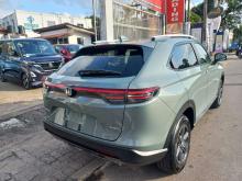 https://riyasewana.com/uploads/honda-vezel-221728306695.jpg