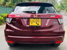 https://riyasewana.com/uploads/honda-vezel-2218571222252.jpg