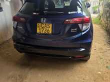 https://riyasewana.com/uploads/honda-vezel-222109184372.jpg