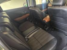 https://riyasewana.com/uploads/honda-vezel-22924546955.jpg