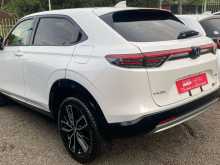 https://riyasewana.com/uploads/honda-vezel-231127134703.jpg