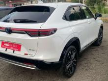 https://riyasewana.com/uploads/honda-vezel-231127396684.jpg