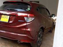 https://riyasewana.com/uploads/honda-vezel-23123359685.jpg