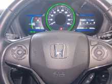 https://riyasewana.com/uploads/honda-vezel-23123739424.jpg