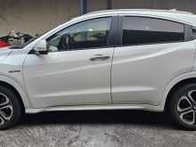 https://riyasewana.com/uploads/honda-vezel-23201047703.jpg