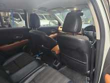https://riyasewana.com/uploads/honda-vezel-23201047925.jpg