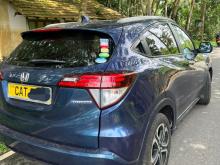 https://riyasewana.com/uploads/honda-vezel-2418323617416.jpg