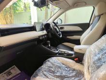 https://riyasewana.com/uploads/honda-vezel-24903516796.jpg