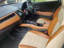 https://riyasewana.com/uploads/honda-vezel-251328504483.jpg