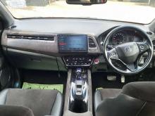 https://riyasewana.com/uploads/honda-vezel-251422226045.jpg