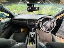 https://riyasewana.com/uploads/honda-vezel-25160924265.jpg