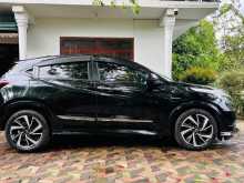https://riyasewana.com/uploads/honda-vezel-25160924363.jpg