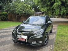 https://riyasewana.com/uploads/honda-vezel-251850236454.jpg