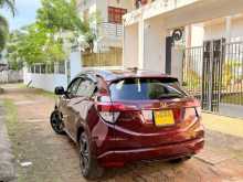 https://riyasewana.com/uploads/honda-vezel-2523272833.jpg