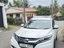 https://riyasewana.com/uploads/honda-vezel-258542624771.jpg