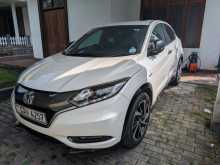 https://riyasewana.com/uploads/honda-vezel-26102042286.jpg