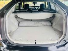 https://riyasewana.com/uploads/honda-vezel-2617341924063.jpg