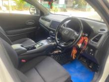 https://riyasewana.com/uploads/honda-vezel-2617341924461.jpg