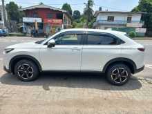 https://riyasewana.com/uploads/honda-vezel-26632494843.jpg