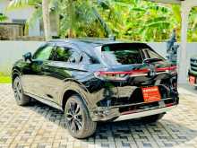 https://riyasewana.com/uploads/honda-vezel-2690715433.jpg
