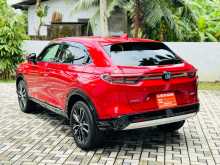 https://riyasewana.com/uploads/honda-vezel-2693606963.jpg