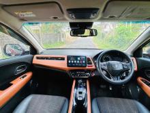 https://riyasewana.com/uploads/honda-vezel-2711340624333.jpg