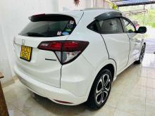 https://riyasewana.com/uploads/honda-vezel-271254086595.jpg