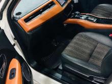 https://riyasewana.com/uploads/honda-vezel-271254086724.jpg