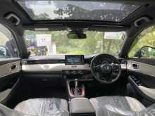 https://riyasewana.com/uploads/honda-vezel-2719082522043.jpg