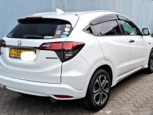 https://riyasewana.com/uploads/honda-vezel-2719190417333.jpg