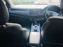 https://riyasewana.com/uploads/honda-vezel-272029434013.jpg