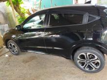 https://riyasewana.com/uploads/honda-vezel-272148416716.jpg