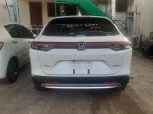 https://riyasewana.com/uploads/honda-vezel-2810382917673.jpg