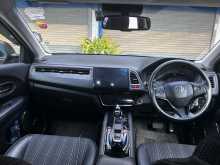 https://riyasewana.com/uploads/honda-vezel-2812295622052.jpg