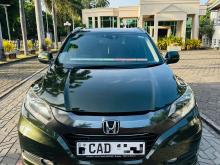 https://riyasewana.com/uploads/honda-vezel-2817321817355.jpg