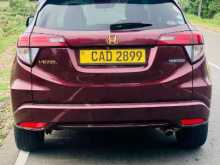 https://riyasewana.com/uploads/honda-vezel-282218264342.jpg